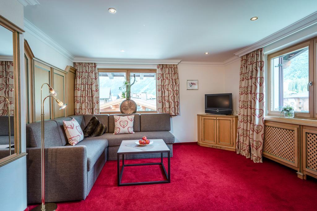 Hotel Auenhof Lech am Arlberg Luaran gambar
